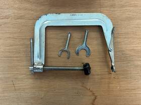 Cf-19a Blue Point Bluepoint Small Engine Valve Spring Compressor With 2 Extra Jaws Cf-19a Blue Point Bluepoint Small Engine Valve Spring Compressor With 2 Extra Jaws