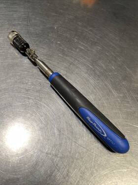 Upt1lt Blue Point Pocket Telescoping Magnetic Tool 8.5-23 Inch Extended - Tip Light