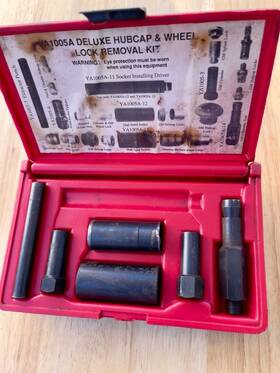 Ya1005a Blue Point Snap On Deluxe Hubcap And Wheel Lock Removal Kit Missing Driver