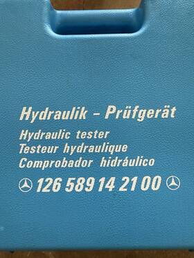 Case 126589142100 Mercedes Hydraulic Tester 126 589 142 100 Case 126589142100 Mercedes Hydraulic Tester 126 589 142 100