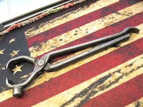 Chevron A-107 Vintage Wheel Weight Tool - Unique And Rare Nice Used Condition
