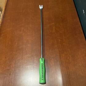 Ctg1004b Cornwell - Long Drive Upholstery And Clip Remover Green Ctg1004b Cornwell - Long Drive Upholstery And Clip Remover Green