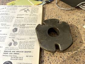 T67p-5310-a Ford 1960s Fomoco Front Coil Spring Remover And Replacer Her Adapter