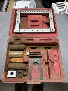 T77j-7025-a Ford Rotunda Courier 5-speed Transmission Service Set - Incomplete T77j-7025-a Ford Rotunda Courier 5-speed Transmission Service Set - Incomplete