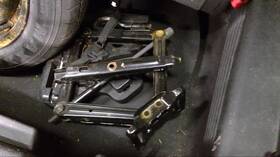 695.fd8313 Ford Truck Jack Kit Explorer 2013 Tools 576996 695.fd8313 Ford Truck Jack Kit Explorer 2013 Tools 576996