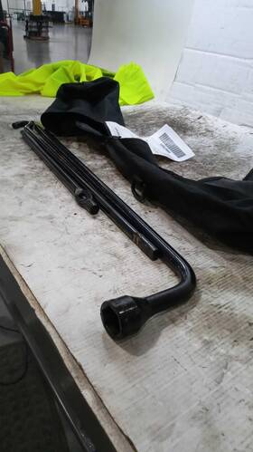 695.fd8e15 Ford Truck Expediton 2015 Tools 524091