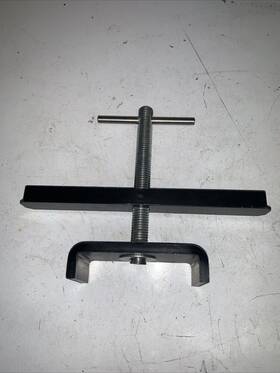 T-0151 Gm Tool 250 350 700 4l60e Rear Spring Compressor 700r4 Th350 Th 350c 250c