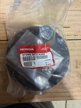 070mb-mgea200 Honda Oem 140mm Clutch Holder