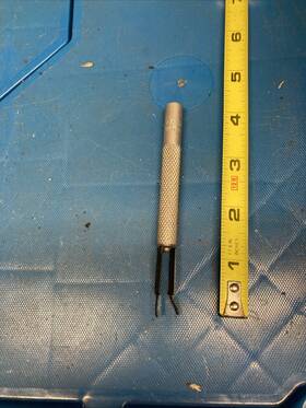 J-22727-2 Kent-moore Clip Tool. J-22727-2 Kent-moore Clip Tool.
