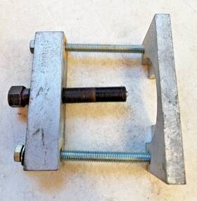 J-35707 Kent-moore Pitman Arm Puller Assembly 2017 Medium Duty Gmc Chevy Trucks J-35707 Kent-moore Pitman Arm Puller Assembly 2017 Medium Duty Gmc Chevy Trucks