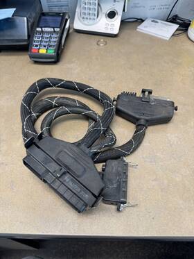 J-39700-25 Kent Moore Breakout Box Adapter Cable J 39700-25 J-39700-25 Kent Moore Breakout Box Adapter Cable J 39700-25