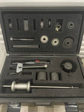 J-45697 Kent-moore Tools Hub Remover/replacer Kit - Complete Slightly Used