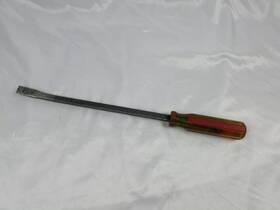 Pb12 Mac Tools Vintage 17 Inch Overall Length Pry Bar With Red And Yellow Hard Handle #pb12 Pb12 Mac Tools Vintage 17 Inch Overall Length Pry Bar With Red And Yellow Hard Handle #pb12