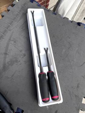 Ut12sbb Mac Tools Ut12sb 2-pc. Mac-grip Upholstery Tool Set Ut12sbb Mac Tools Ut12sb 2-pc. Mac-grip Upholstery Tool Set
