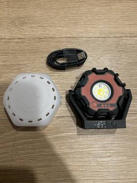 3yz305499 Matco Tools Rechargeable Hex Light. Has 1000 Lumens And A Uv Light Mode