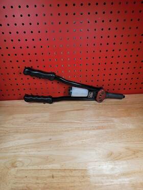 Rv14s Matco Tools Heavy Duty Short Riveter With Rivet Stem Catcher 3/32 - 1/4 Inch