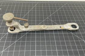 M-200 New Britain Valve Adjusting Tool Chevrolet M-200 New Britain Valve Adjusting Tool Chevrolet