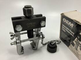 27170-u37 Oem Tools Used #37 - 27170 Heavy Duty Pitman Arm Puller Pull 27170-u37 Oem Tools Used #37 - 27170 Heavy Duty Pitman Arm Puller Pull