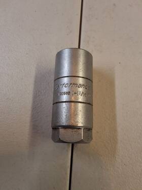 W80590 Performance Tool Oil Pressure Switch Socket 1-1/16 - Made In Taiwan