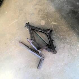Pontiac 695.gm2c07 G5 2007 Tools 758566