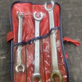 Service Tech By Caterpillar C-2437 Caterpillar. 3pc Set