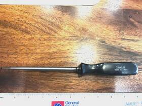 7asa Snap-on Vintage Straight Awl - Black Hard Handle Canada Underlined Logo 7asa Snap-on Vintage Straight Awl - Black Hard Handle Canada Underlined Logo