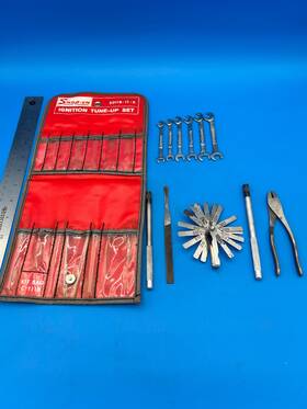 Ds2224 Snap-on C111b Ds1516 Ds2018 Tools Ignition Tune Up Set 15/16 Inch X 1/4 11/32 3/8 11 Pieces T-9-4 Ds2224 Snap-on C111b Ds1516 Ds2018 Tools Ignition Tune Up Set 15/16 Inch X 1/4 11/32 3/8 11 Pieces T-9-4