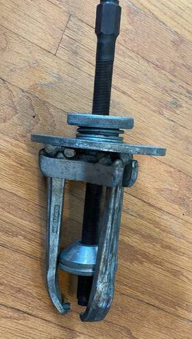 Cg-270-1 Snap-on Heavy Duty 3-jaw Puller Cg270-3 Cg273-2 Cg273-5 Cg-270-1 Snap-on Heavy Duty 3-jaw Puller Cg270-3 Cg273-2 Cg273-5