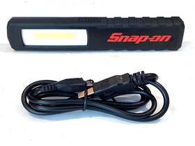 Ecpn1032b Snap-on Tools Black 300 Lumen Slim Pocket Light With Magnetic Base Ecpn1032 Mint