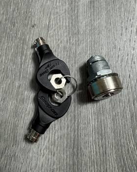 K535 Snap-on 2 Keys And 1 Lock Cylinder Free Shipping K535 Snap-on 2 Keys And 1 Lock Cylinder Free Shipping