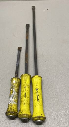 Spbs704ahv Snap-on Pbs24a Tools New 3pc Hi-viz Yellow 12 18 And 24 Inch Striking Prybar Set