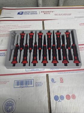 Ppcsgl714a Snap-on Ppcsgl714r 13 Pc. Soft Grip Long Punch And Chisel Set