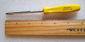 Sddp301y Snap-on Mini Knurled Phillips Screwdriver Yellow Hard Handle 5-3/4 Inch L