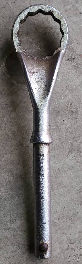 X720a Snap-on 2-1/4 Inch 12-point Sae Heavy-duty Offset Box Tubular Wrench Usa