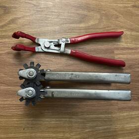 Ya824a Snap-on Blue Point Spark Plug Wire Removal Tool And 2 Cf-72 Gapping Tools