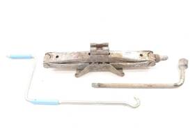 695.to1v88 Toyota 1987-1992 Supra Mk3 7mge Jack And Tool Kit Assembly