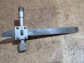 Volvo 9995198 Gauge Special Dealer Tool