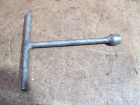 Volvo Svo2419 9992419 Special Dealer Tool T Wrench