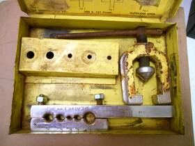 T-545 Weatherhead T545 Vintage Double Flaring Tool In Original Metal Box