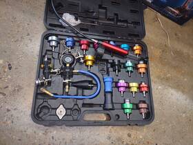 1005-2-ww Welzh Werkzeug 27 Piece Radiator Pressure And Cooling System Tester Tool Kit
