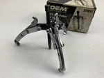 Used #5 Oem Tools 27011 2-TON Gear Pulley Puller, 2/3 Jaw, 3-1/4" Spread. Fixed Price $26.99.