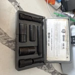 9PC Blue-point YA1005C Deluxe Hubcap And Wheel Lock Removal Kit. Fixed Price $100.00.