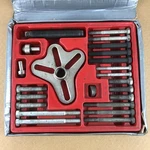 Snap-on CJ-98C Bolt Grip Puller Set Gear Harmonic Balancer Pulley Usa Vintage. Fixed Price $79.99.