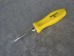 Snap-on SDD2A Standard Slotted 3/16 Tip Blade Yellow Hard Handle Screwdriver Usa. Fixed Price $79.99.