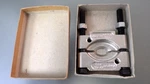 New Old Snap-on Usa Bearing Separator Splitter CJ-950 Tool Box *nos Nib CJ950. Fixed Price $69.00.