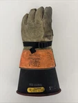 Sz. 10 Salisbury Class Max Use 17000V Gloves 12 Protector - Left Hand. Fixed Price $30.00.